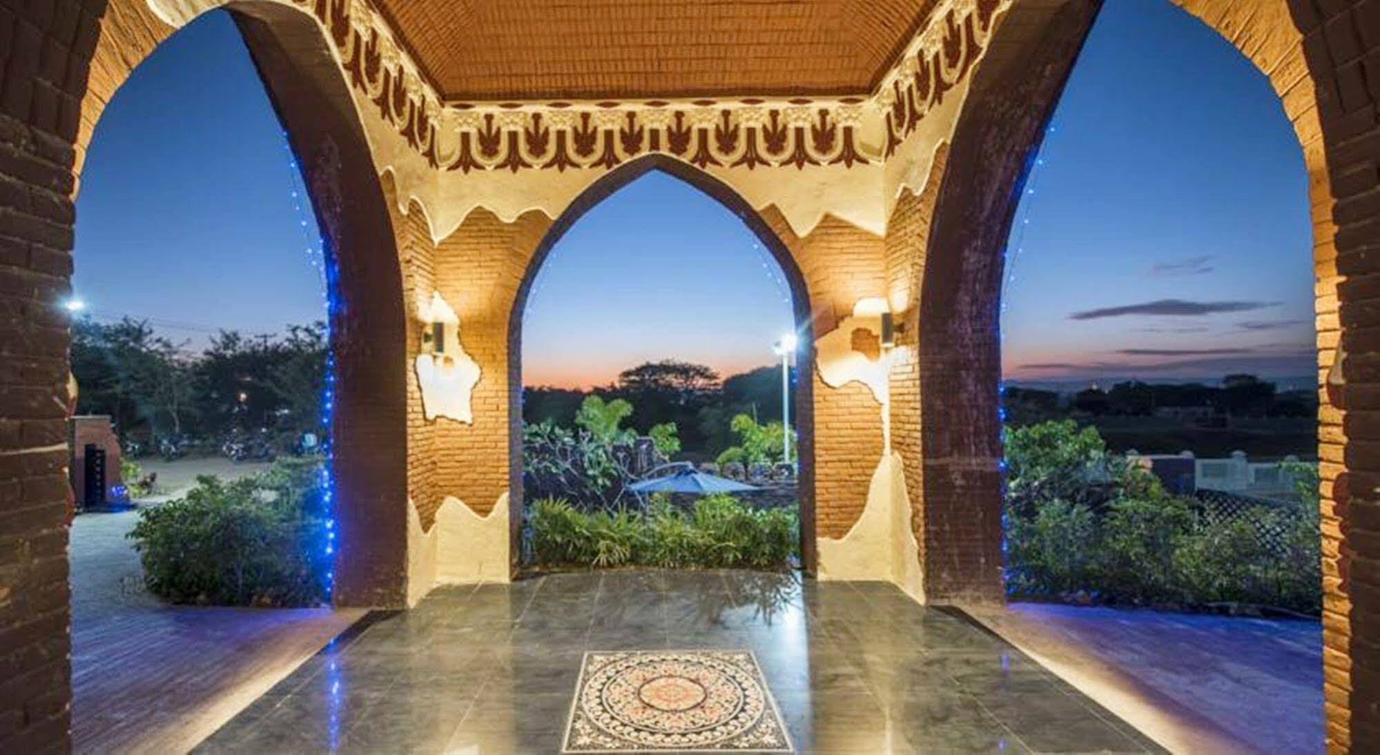Sky View Hotel Bagan Dış mekan fotoğraf